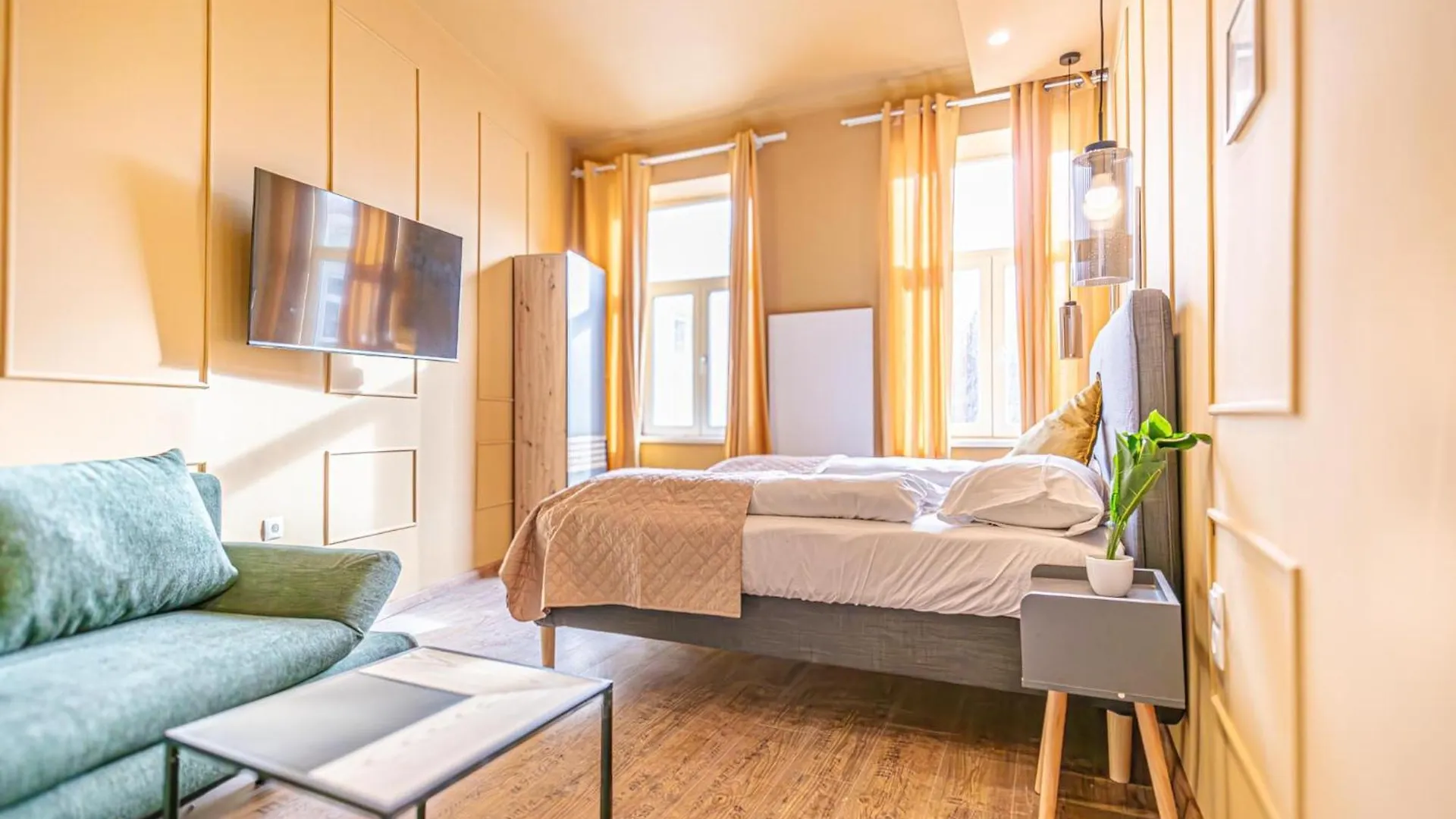4Br Apartment For 9P, Centrally Located In Vienna