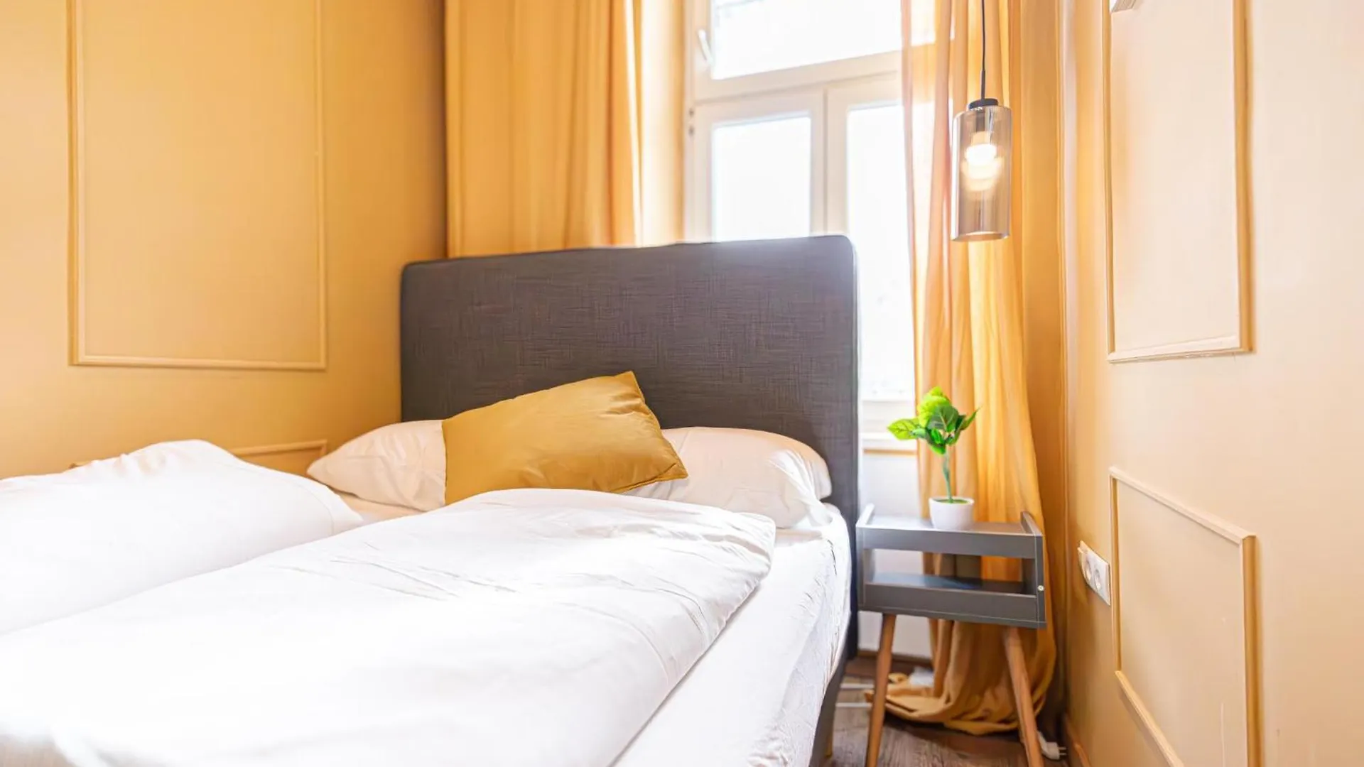 4Br Apartment For 9P, Centrally Located In Vienna