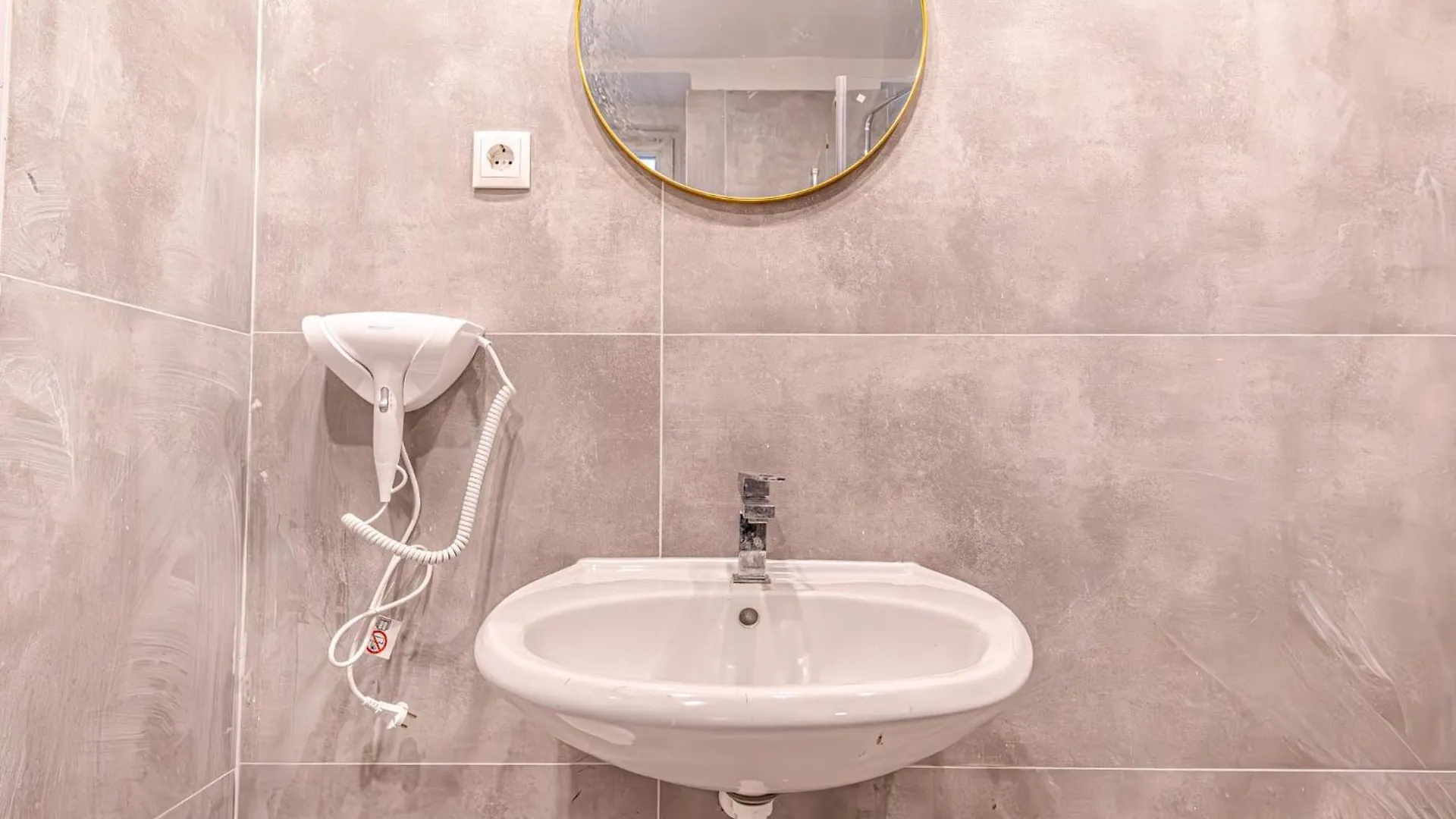 4Br Apartment For 9P, Centrally Located In Vienna